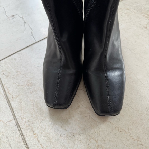 AEROSOLES Black Heeled Boots with Chunky Heel and Knee-High Design - Picture 6 of 6